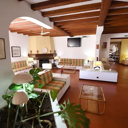 Da Lota - Beachfront Manta Rota
