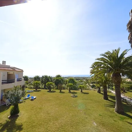 Da Lota - Beachfront 3*