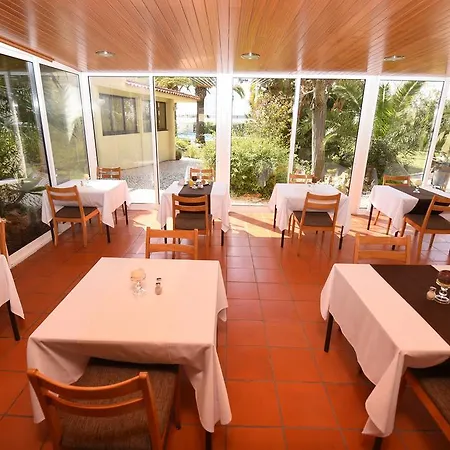 Praia Da Lota - Beachfront Hotel 3*
