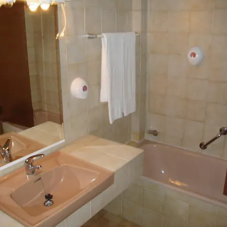 Hotel Da Lota - Beachfront 3*