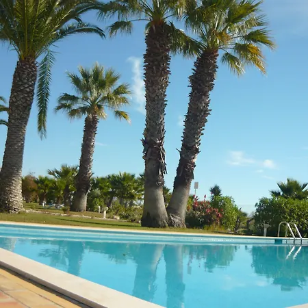 Da Lota - Beachfront Manta Rota